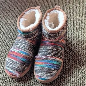 Lamo Colorful Striped Cozy Boots sz7